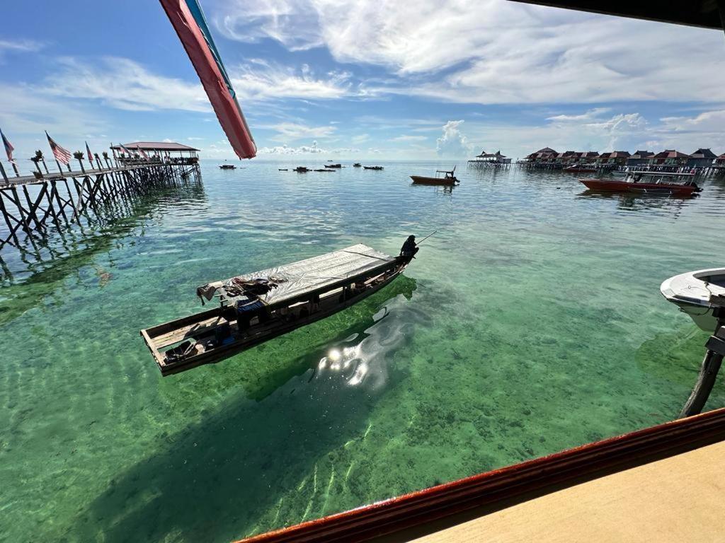 Appartement Mabul Backpackers à Mabul Island Extérieur photo