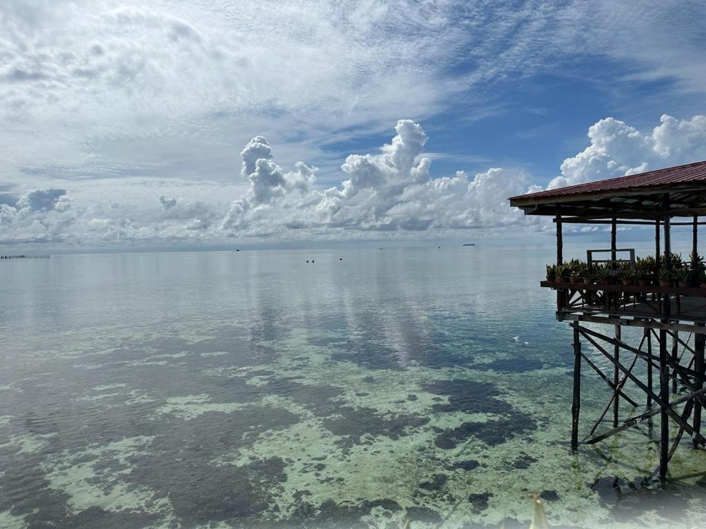 Appartement Mabul Backpackers à Mabul Island Extérieur photo