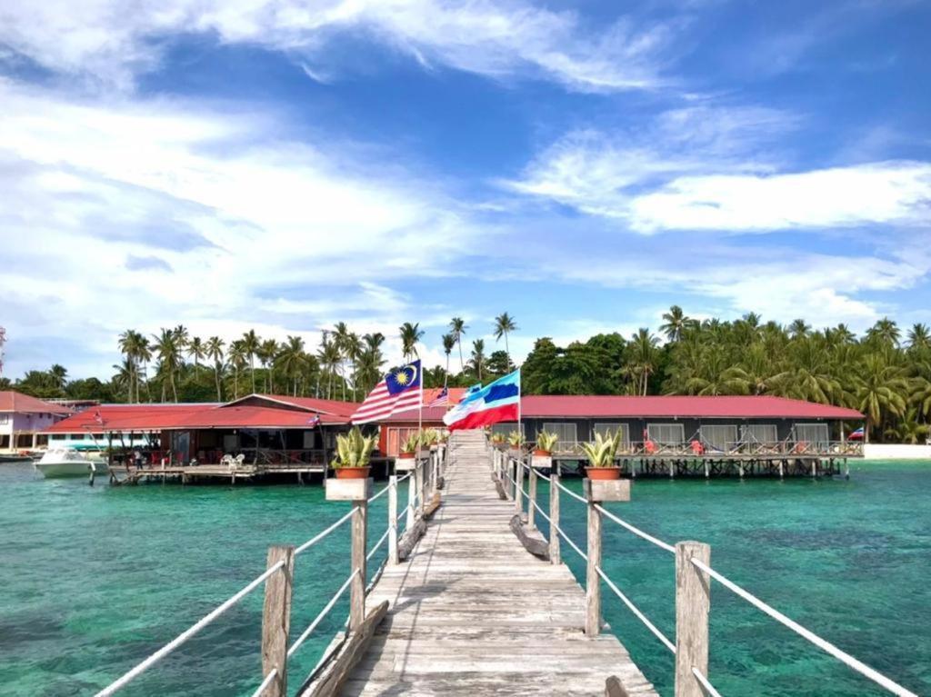 Appartement Mabul Backpackers à Mabul Island Extérieur photo